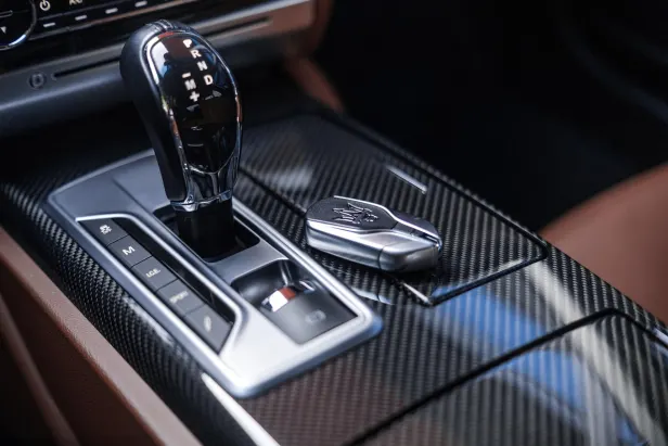 كاشيوبيا كازينو تطبيق أندرويد/آي أو إس